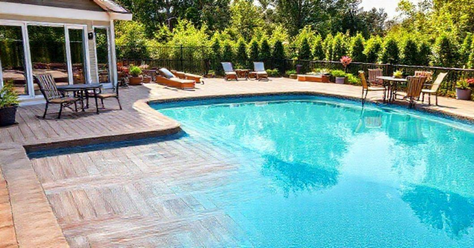 Inspire-se: Criando o Deck Perfeito para sua Piscina